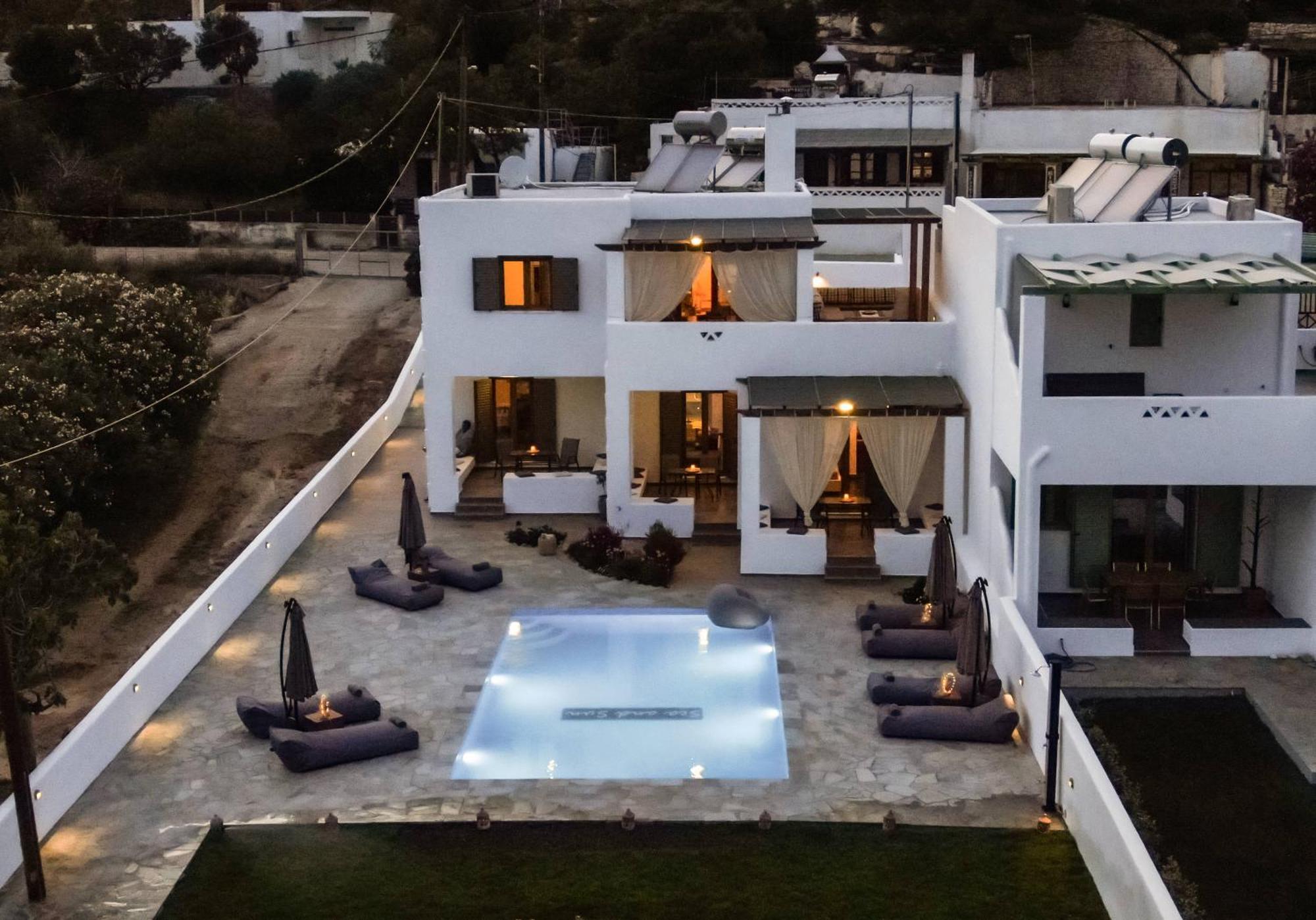 Sea And Sun Villa Kalamitsa Exterior photo